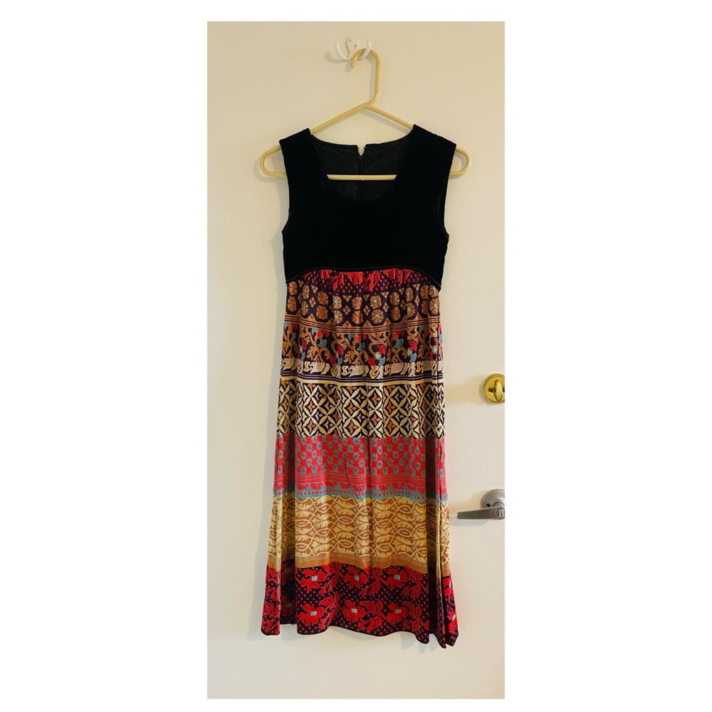 - Vintage Crushed Velvet Empire Style Dress with small defect (see all pics)